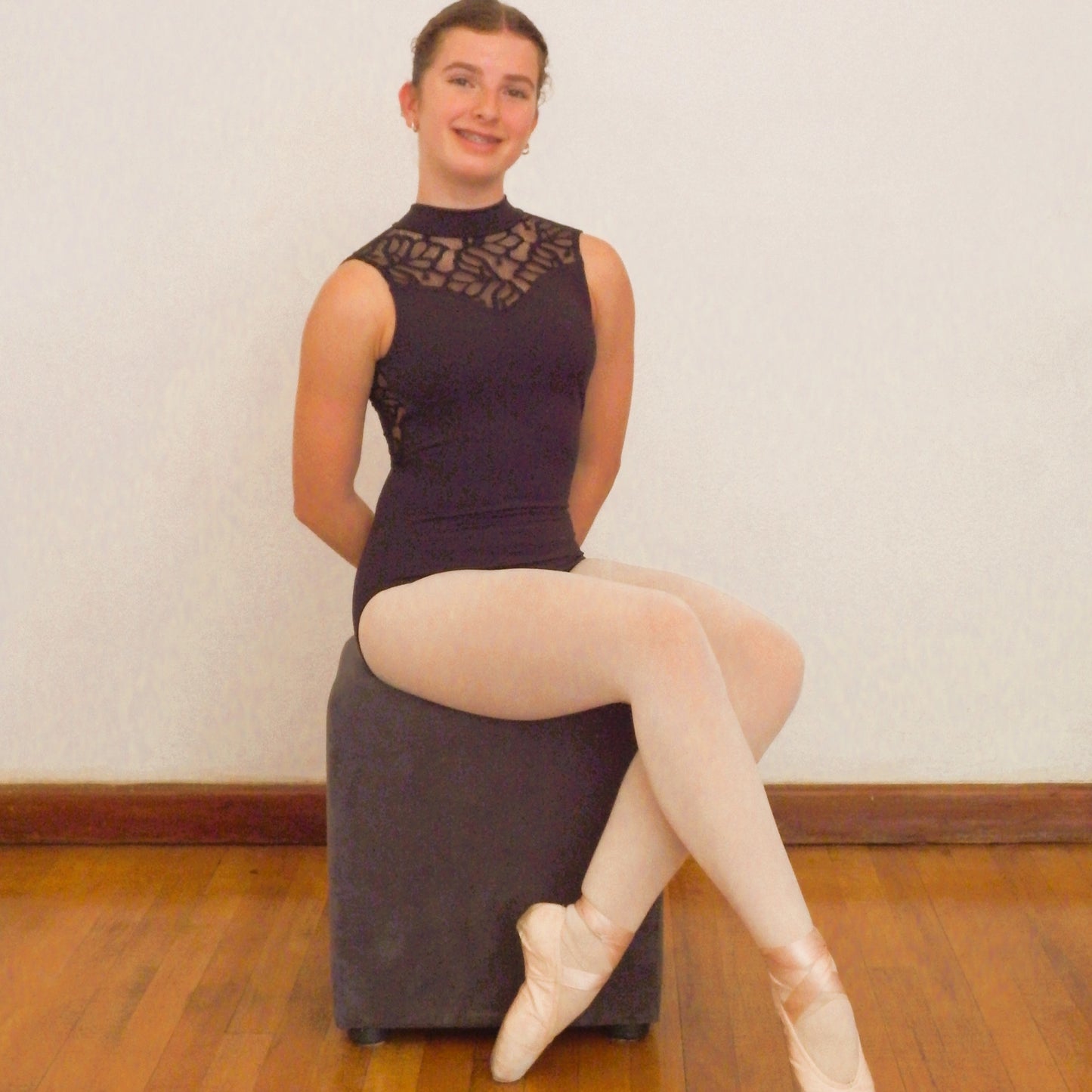 ANNABELLE - High neck Leotard